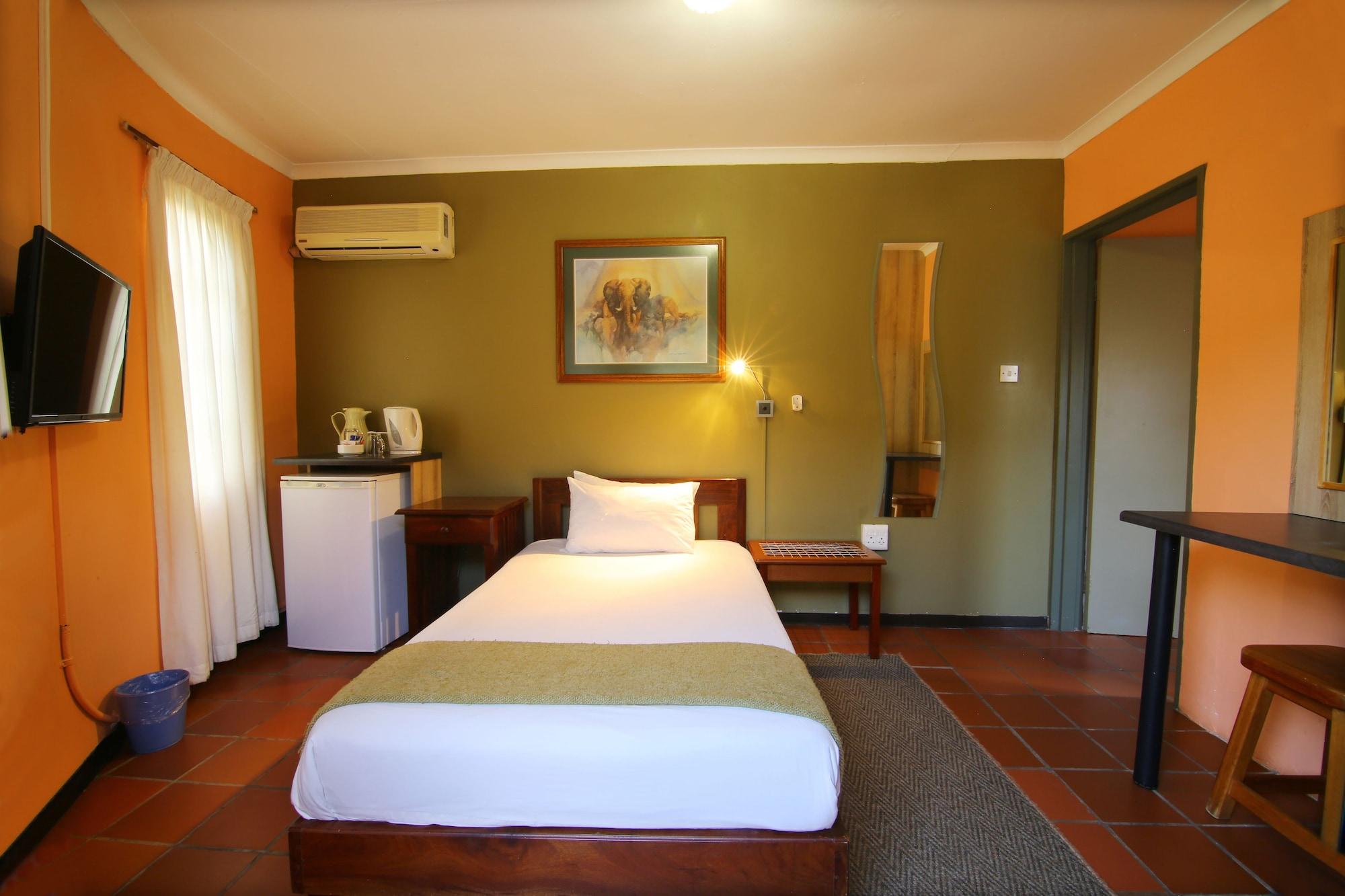 Kalahari Arms Hotel Khemsbok Buitenkant foto