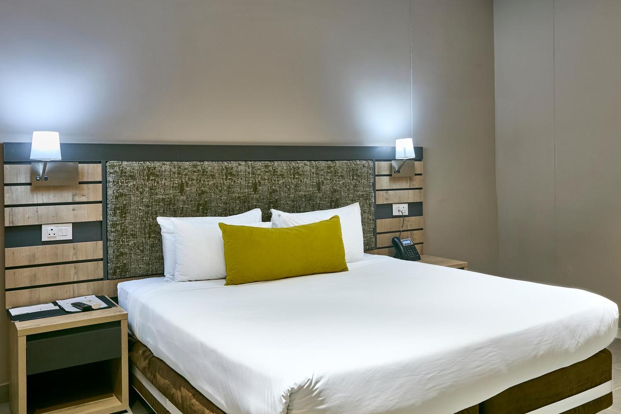 Kalahari Arms Hotel Khemsbok Buitenkant foto
